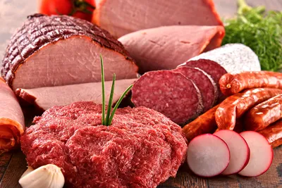 Различные виды мясных продуктов Стоковое Фото - изображение насчитывающей  жаркое, ветчина: 47338120