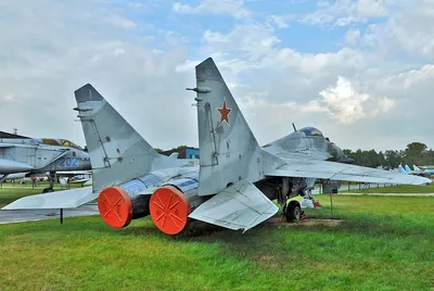 A Rocket in the Sky: NATO's First Impression of the MiG-29 Fulcrum | by  Djoko Bayu Murtie | Medium