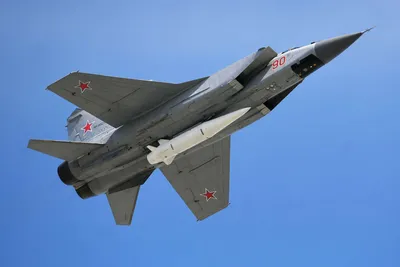 Военный эксперт ответил, чем полезно патрулирование Черного моря МиГ-31 с  «Кинжалами» - Газета.Ru | Новости