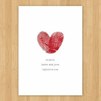 сердце из отпечатков, открытка на день святого валентина, открытки на 14  февраля акварелью, для влюбленных, открытки милые, Свадебная полиграфия  Москва