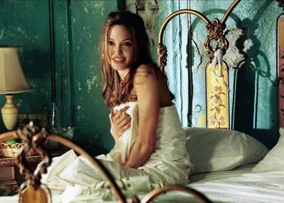 Анджелина Джоли на премьере «Мистер и миссис Смит» (2005) #angelinajolie |  Instagram