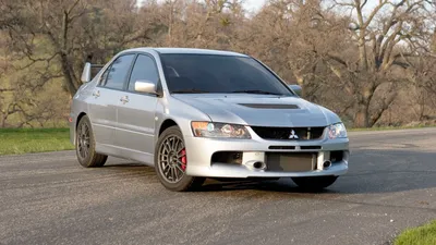 10 Things You Need To Know About the 2015 Mitsubishi Lancer | Autobytel