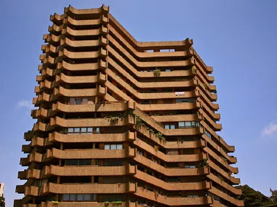 File:Многоэтажки.JPG - Wikimedia Commons