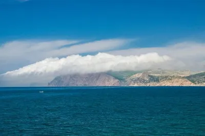 Скачать обои Синее море, волны, облака, пляж на рабочий стол из раздела  картинок Моря и Океаны