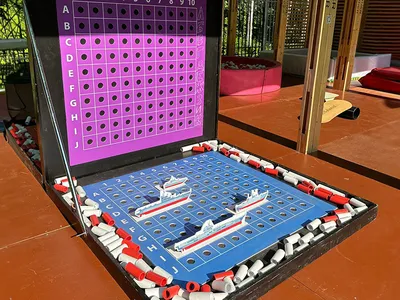 Настольная игра \"Морской бой. Тихие воды\", 2 стираемых маркера, 2 игровых  поля, 1 шт. – купить в магазине 'ПозитивОпт', Ульяновск