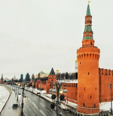 В Москве закрывают Красную площадь для посетителей