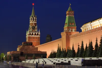 Москва красная площадь новый год …» — создано в Шедевруме
