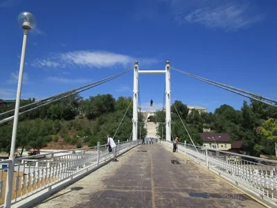 Власти Киева показали, как будет выглядеть пешеходный мост на Оболони  (ФОТО) | Новости на Громадськом радио