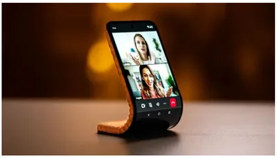 Гнущийся концептуальный телефон Motorola можно носить как умные часы