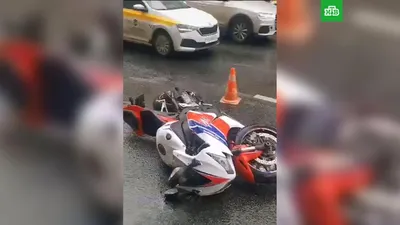В Чебоксарах мотоциклист столкнулся с легковушкой - ГТРК Чувашия