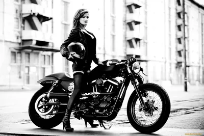 Мотоцикл с девушками» — создано в Шедевруме