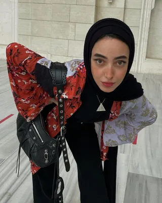 Модный Восток: 10 блогеров-мусульманок, на которых вам захочется  подписаться | MARIECLAIRE