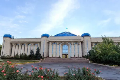 Что известно о здании музея Уфы, попавшем на новую 1000-рублевую купюру
