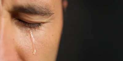 Исследование: мужчины стали плакать втрое чаще - Business FM Санкт-Петербург