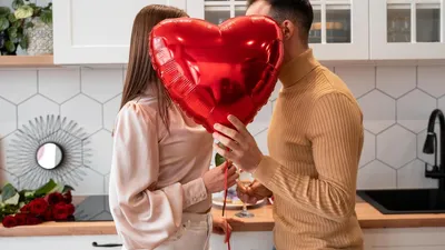 Что подарить на День святого Валентина любимому парню