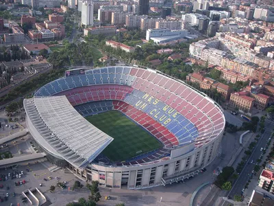Барселона» приостановила реконструкцию стадиона за 1,5 млрд евро. Клуб  боится не расплатиться с кредитами - Ведомости.Спорт