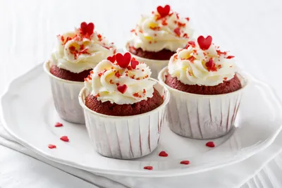 Клубничные Капкейки на День Влюблённых ♥ Десерты на 14 Февраля ♥ Рецепты NK  cooking - YouTube