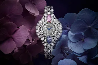 Фантазии на тему: самые роскошные украшения с розовыми и голубыми  бриллиантами | MARIECLAIRE