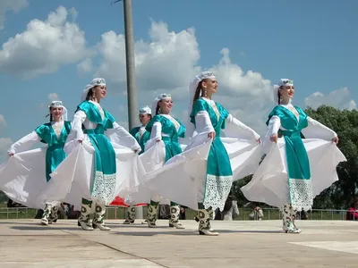 Молдавский народный танец - Heymoldova.com