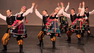Русский народный танец — Википедия