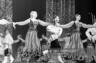 Польский народный танец: мазурка, краковяк, полонез. Танцы Польши