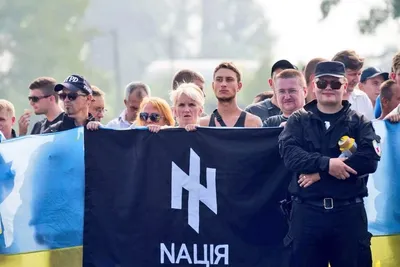 Правда ли, что учебники, найденные в украинской школе, пропагандируют нацизм?  | Re:Baltica