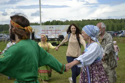 Ночные огни городов, свечение атмосферы и пояс Ориона с Международной  космической станции. / фото из космоса :: красивое фото :: Фото с МКС ::  звездное небо :: Земля :: МКС :: фото /