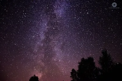 Почему ночью небо черное если во Вселенной столько ярких звезд?