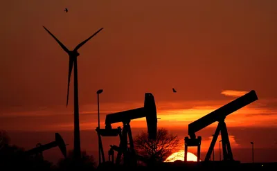 Цена на нефть идет в гору: в конце года баррель может стоить почти 100  долларов