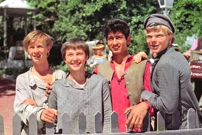 Как изменились актеры фильма Неуловимые мстители (1967): Яшка, Ксанка,  Валерка и еще 9 персонажей