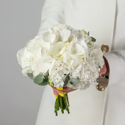 Белоснежный букет невесты - 25 шт. за 13 290 руб. | Бесплатная доставка  цветов по Москве