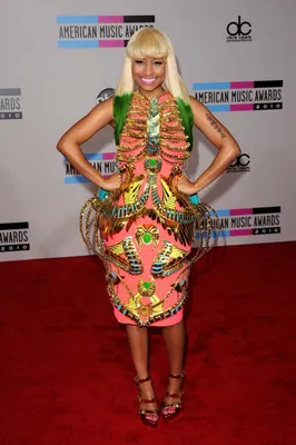 Nicki Minaj - Nicki Minaj добавила новое фото.