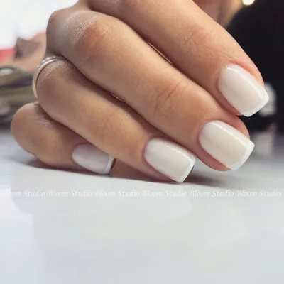 Осінній манікюр манікюр 2020 молочні нігті молочний манікюр | Nails, Beauty
