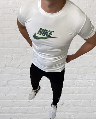 Кроссовки Nike