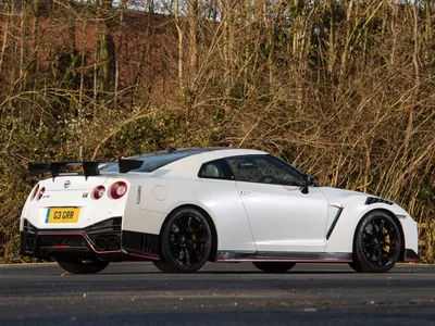 File:Nissan GT-R MY2017 (1) (cropped).jpg - Wikimedia Commons