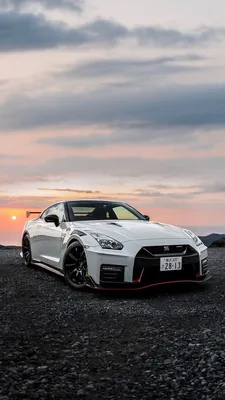 This is the new 2024 Nissan GT-R | Top Gear