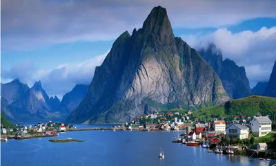 Фьорд Гейрангер, Норвегия скачать фото обои для рабочего стола