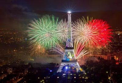 Новогодний Париж» — создано в Шедевруме