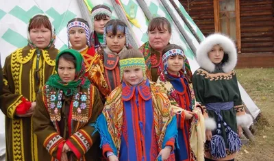 7 российских брендов, которые используют традиционные элементы в дизайне  одежды — Сноб