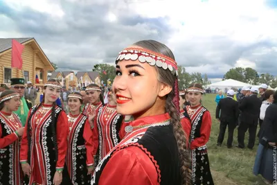Русский национальный костюм. Традиционная русская одежда женщин