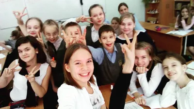 Одноклассники в школе стоковое фото. изображение насчитывающей дошкольные -  37191138