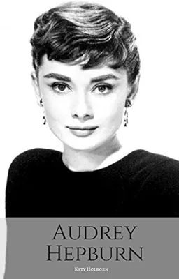 Скачать обои чб, одри хепбёрн, bw, audrey hepburn разрешение 3500x2528  #10962