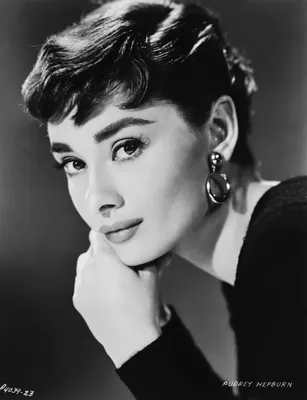 Обои на рабочий стол Портрет Audrey Hepburn / Одри Хепберн, ву MeganeRid,  обои для рабочего стола, скачать обои, обои бесплатно