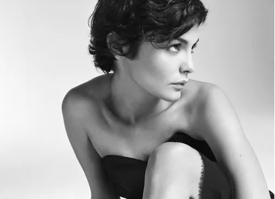 Актриса Одри Тоту стала моделью на мужской Неделе моды в Париже