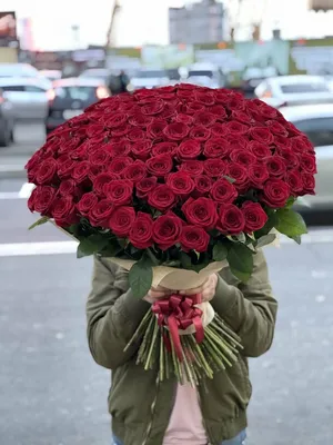 Огромный красивый букет из роз, артикул F1079579 - 79398 рублей, доставка  по городу. Flawery - доставка цветов в