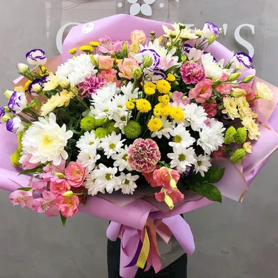 Огромный красивый букет цветов» — создано в Шедевруме