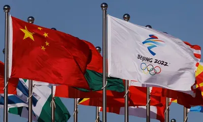 В городе Николаеве звезды мирового спорта собрались на поднятие Олимпийского  флага