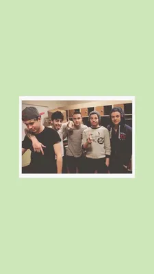 Pin by Lara 💐 on • walls • {made by me} | One direction wallpaper, One  direction pictures, One direction photos