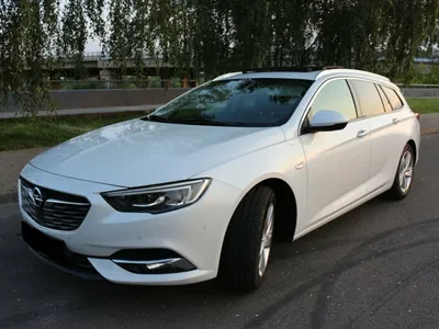 Opel Insignia OPC editorial photography. Image of auto - 196199682