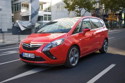У российского Opel Zafira Life появилась лимитированная версия — Motor